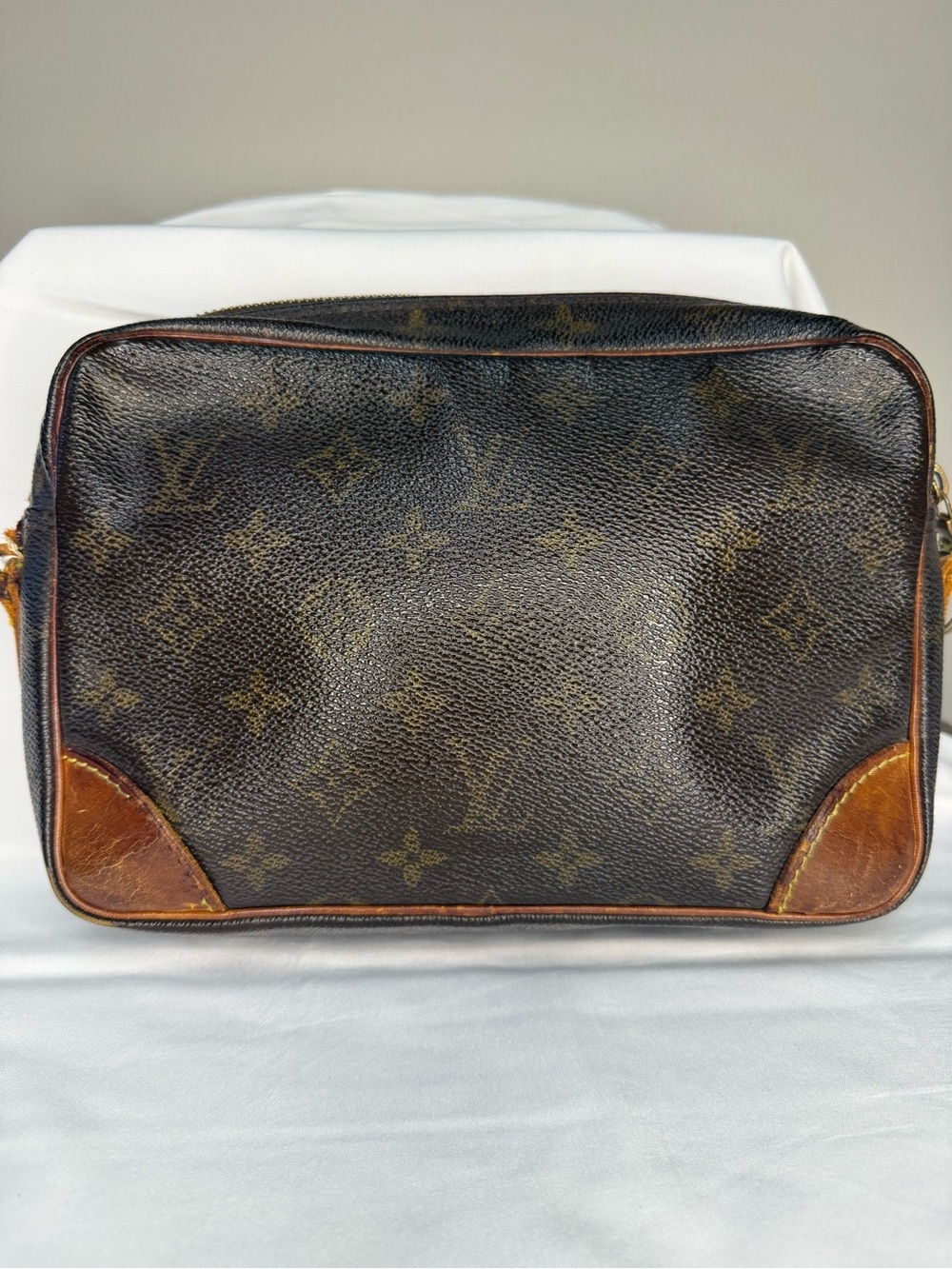 Louis Vuitton Brown Monogram Compiegne Clutch Bag - Picture 2 of 9
